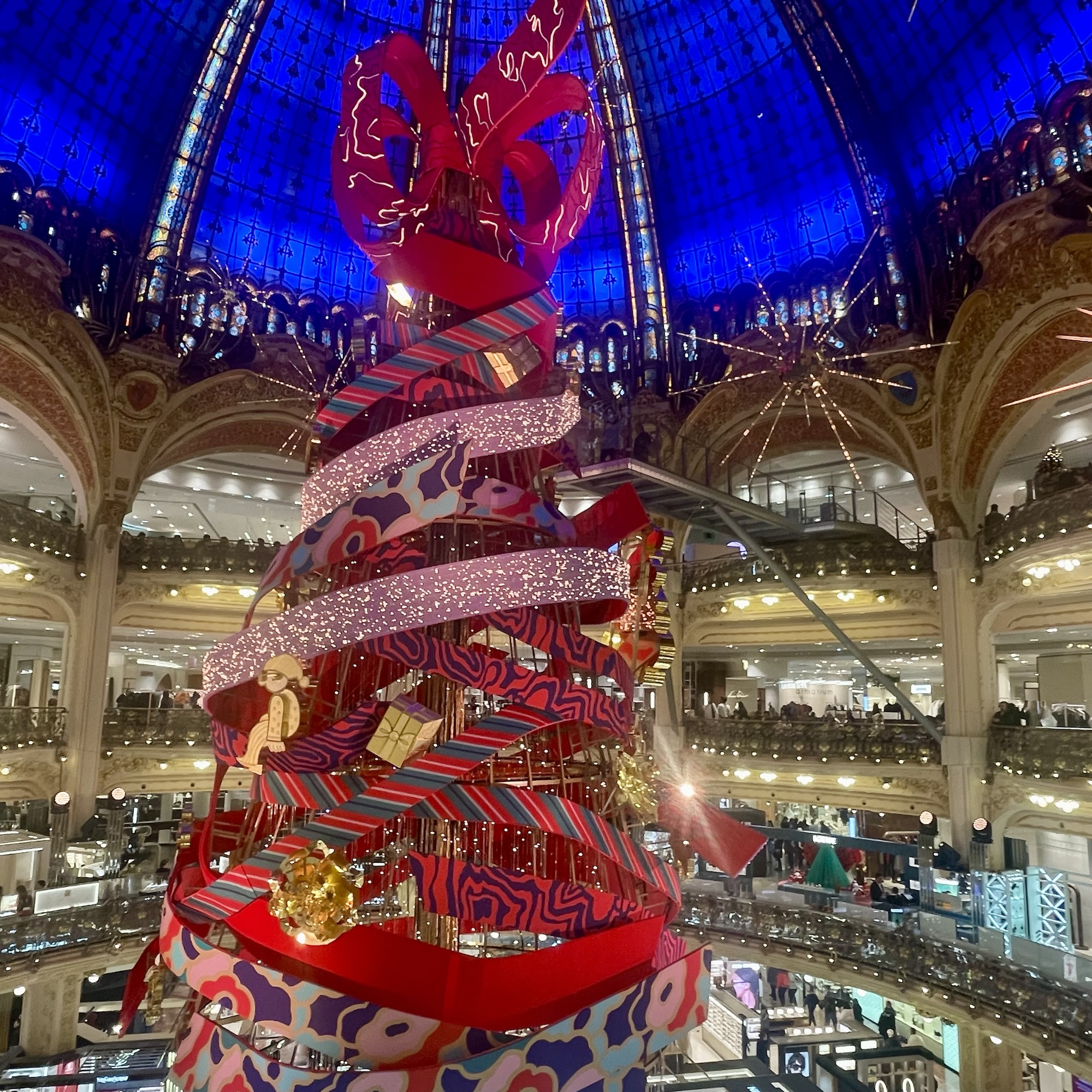 Before Christmas in Paris – Travel Journal